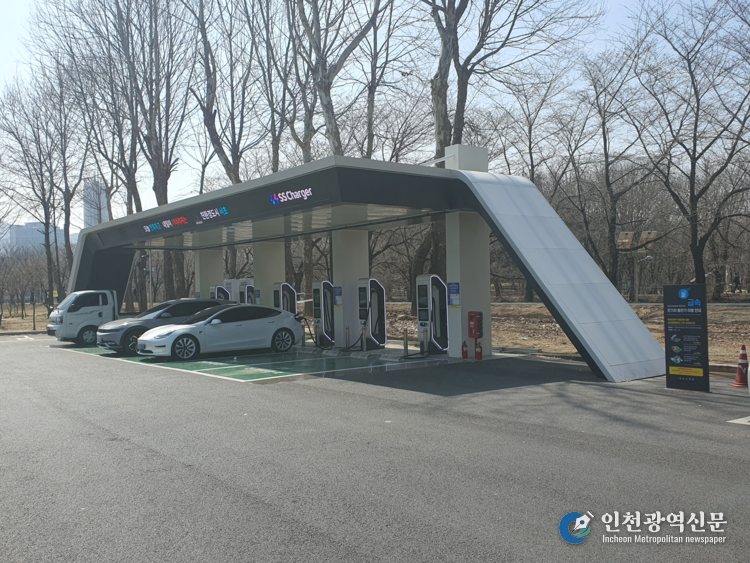 전기차 및 이륜차 복합스테이션 사례