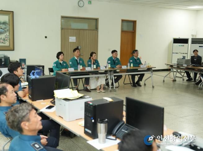 강화군의회, 2025년 을지연습 참관 훈련관계자 격려