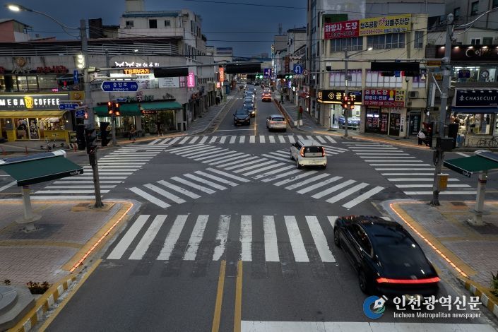 증평군 교동사거리 스마트횡단보도 설치