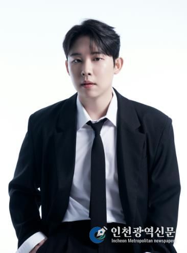 ‘감성 장인’가수 진욱, 진해 벚꽃 소생 프로젝트에 1천만 원 기부