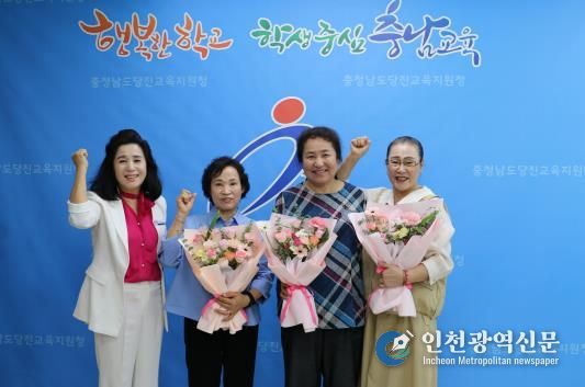 당진교육지원청, 2025년 제2회 고졸 검정고시 합격증서 수여