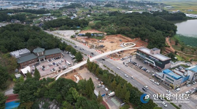 익산 신흥공원 보행교 '개통박두'