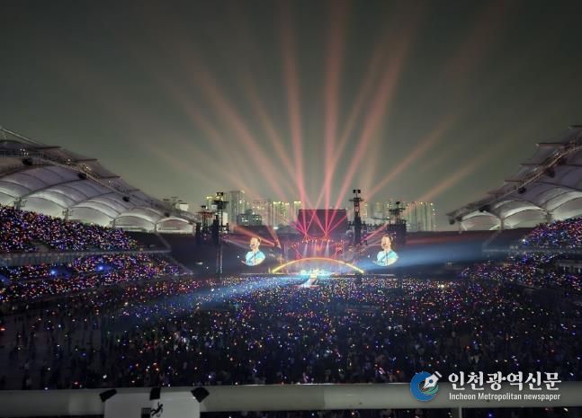 고양종합운동장에서 열린 콜드플레이 내한공연(사진 제공=라이브네이션코리아)