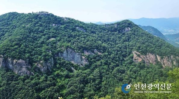 오봉산 산림과 암상 경관