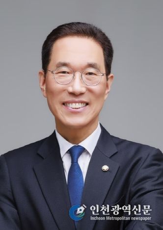 더불어민주당 김주영 국회의원(경기 김포갑, 국회 기후에너지환경노동위원회 간사)