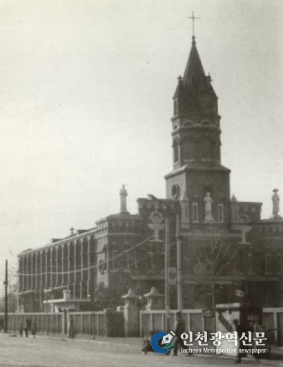 전주중앙성당, 7번째 국가등록문화유산 예고...천주교 새명소 기대(1960년대 중앙성당)