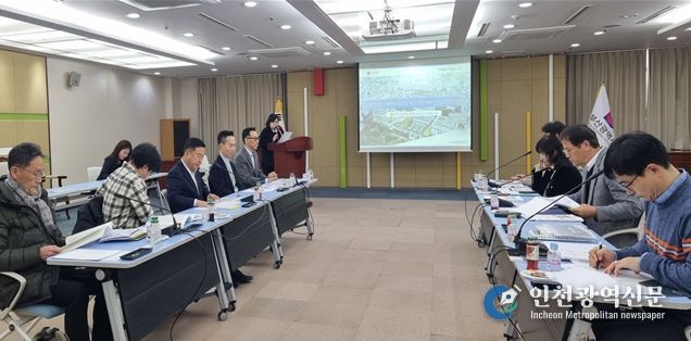 간담회(왼쪽 테이블 세 번째 이승우 의원)