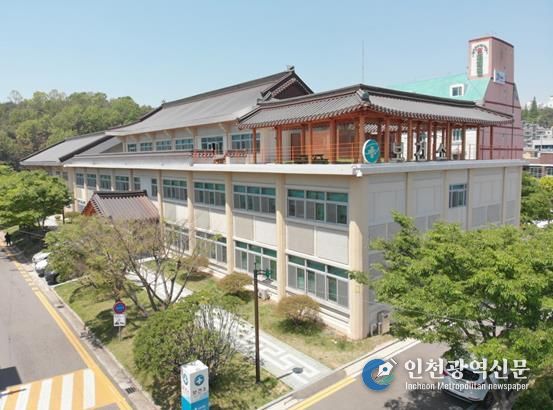 여수시는 시민들이 응급상황 발생 시 신속하고 정확하게 대응할 수 있도록 2월부터 전 시민을 대상으로 ‘2026년 심폐소생술 교육 운영’을 시작한다.