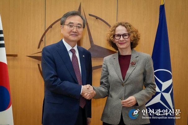 NATO 사무차장 면담