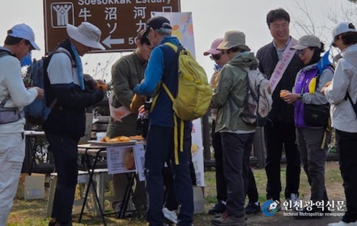 관광객 대상 만감류 소비 촉진 시식 행사