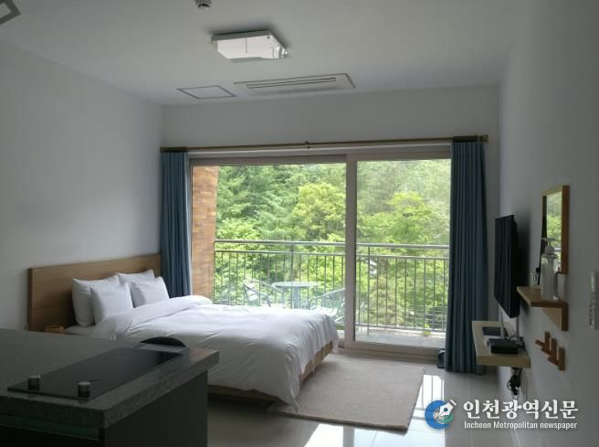 화천군의 지원으로 시설환경 개선을 완료한 화천지역 농어촌 민박들