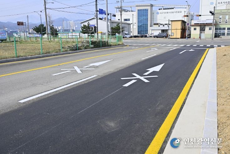 청호동 수협 맞은편 우회전 차로