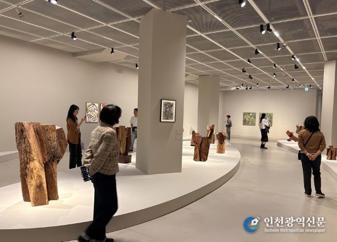 의정부미술도서관, 도슨트 역량 강화 견학으로 전시 해설의 전문성 높인다