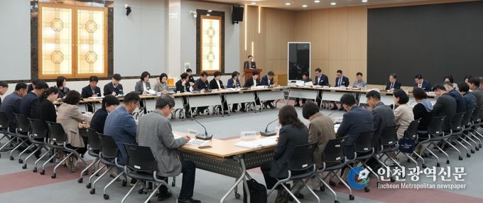 나주시가 지난 30일 대회의실에서 ‘2026년 주민과의 대화 건의사항 추진상황 보고회’를 개최했다.