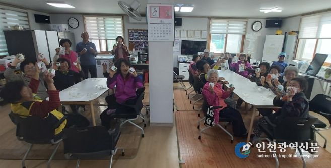 거제시치매안심센터, 치매안심마을-환자도 가족도 지역주민이 보듬어요