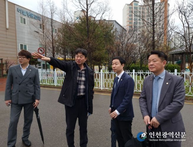 인천시 서구의회 김남원·이영철의원, 단봉중학교 현장 점검 간담회