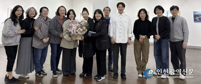 수원시 영통구 광교1동, 주민자치센터 프로그램 '수채화반 담빛회' 두번째 작품 전시회 개최