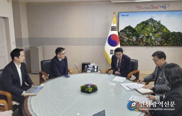 이응우 계룡시장은 7일 하대실2지구 공동1블록 개발사업 관련 시행사(태유디앤피(주))에게 우수 건설사 참여를 요청하고 현안을 점검했다.