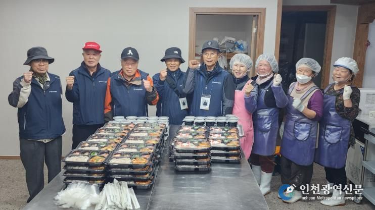 거창시니어클럽 4월 도시락 첫 배달