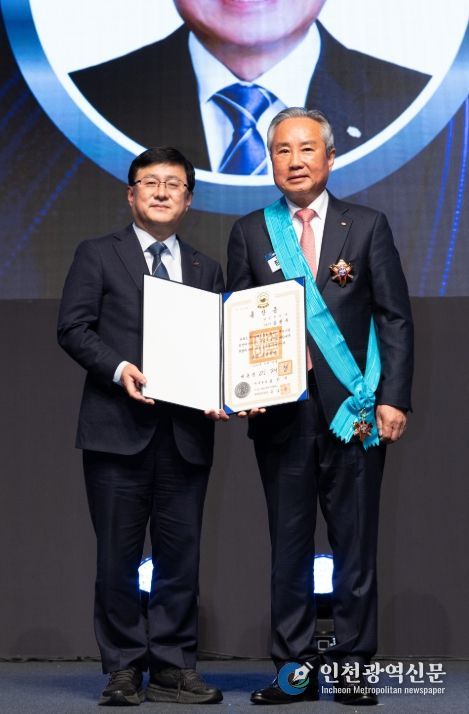 장현우 제2대 압량명예면장,‘전기의 날’금탑산업훈장 수훈