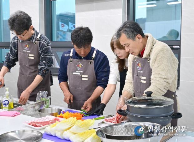 청송군가족센터, 중년 남성 대상 '봄나물 요리교실' 운영... 조기 마감 등 큰 호응