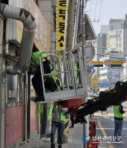 수원시 팔달구, 여름철 풍수해 대비 옥외광고물 특별 안전 점검 실시